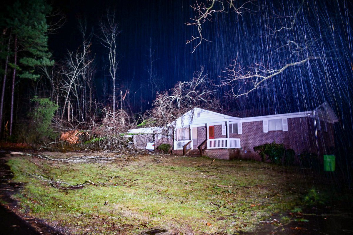 Leeds Mayor David Miller says apparent tornado led to some damage in Oak Crossings but missed town's most populated areas 