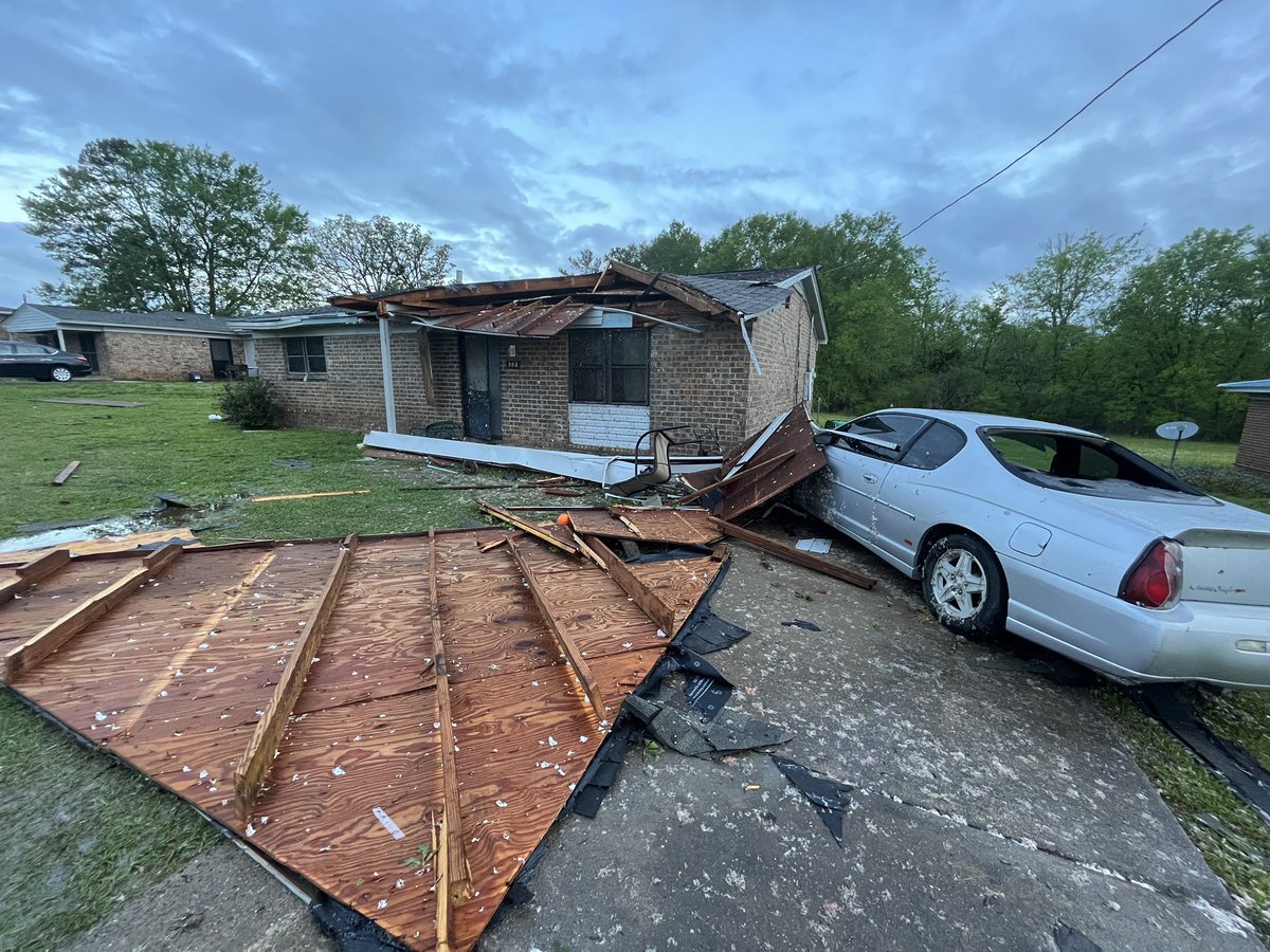 (Eutaw, AL)  Daylight photos of 3 heavily damaged homes on Levi Morrow Senior Court.  Possible tornado passed through around 9:30 Wednesday night.