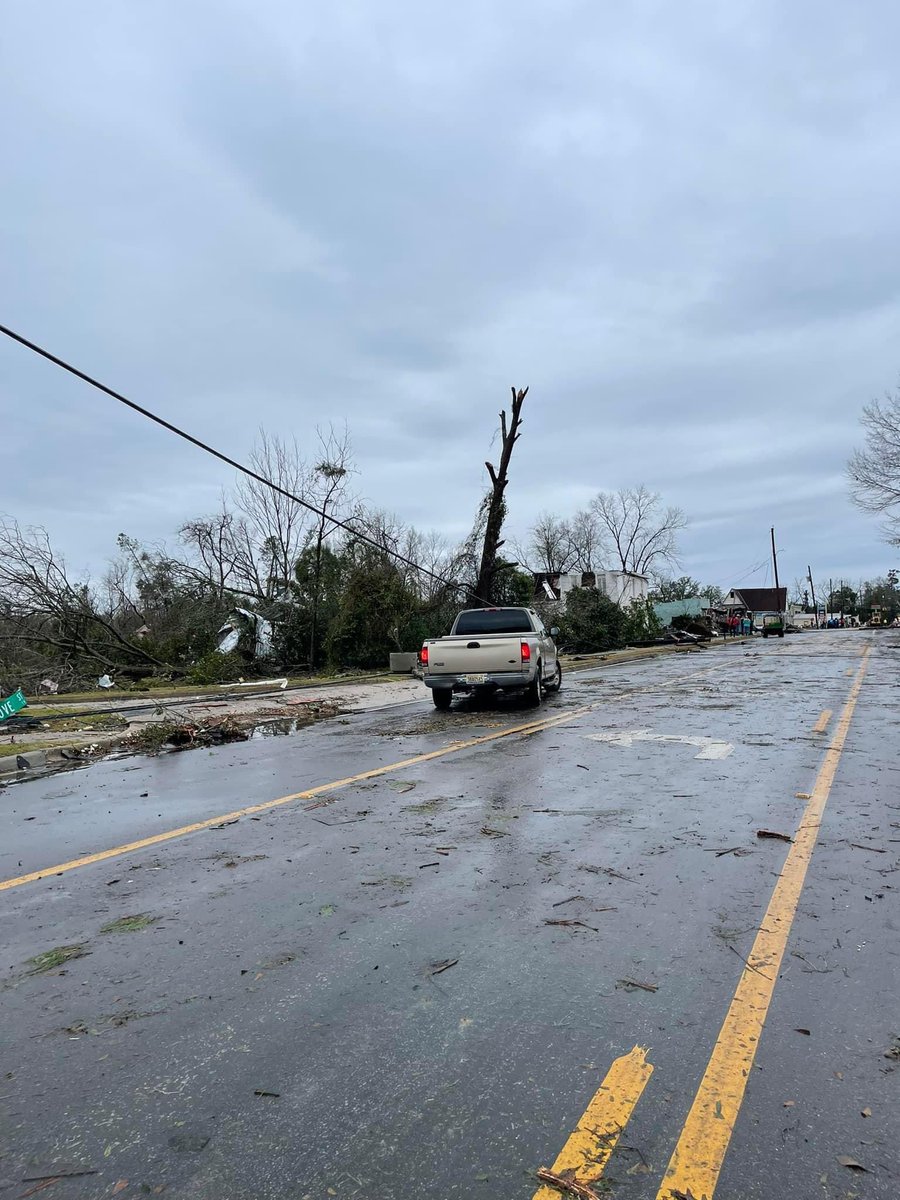 Cottonwood, Alabama has suffered the same fate as Marianna and Panama City Beach, Florida. This is a perfect line of tornadoes stretching 83 miles long  FLwx sayfie