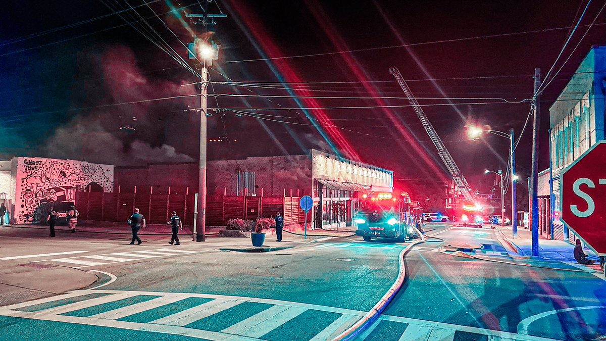 Opelika Police and Opelika Fire are on scene of a possible structure fire in Downtown Opelika. Officers have blocked the following roads:  N 8th St from 2nd Ave to N Railroad 1st Ave from 7th and 9th Streets 