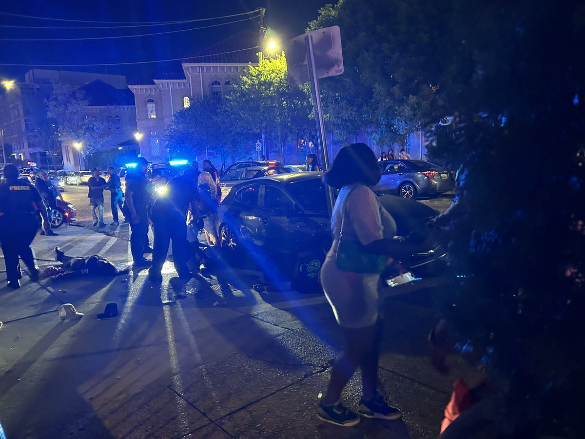 4 dead, dozens injured following mass shooting near downtown Birmingham, Alabama (ABC 33/40): Multiple people shot in Birmingham, Alabama’s south side; several people reportedly unconscious