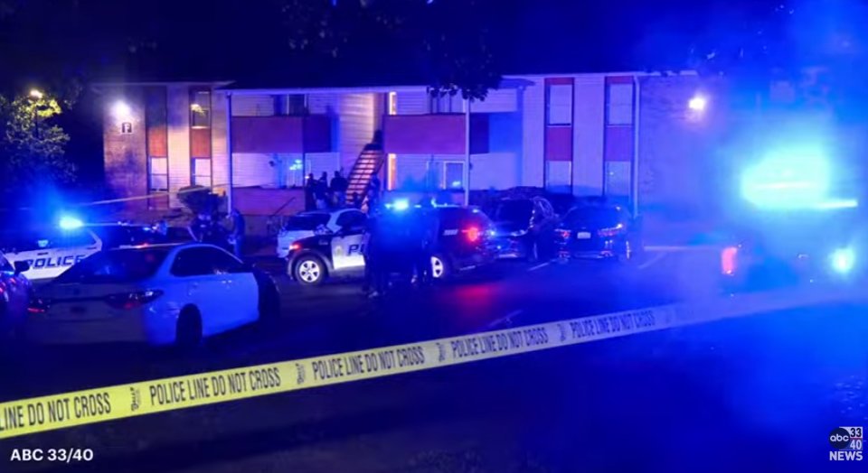 Homicide investigation underway at apartment complex on Valley Crest Drive in Birmingham