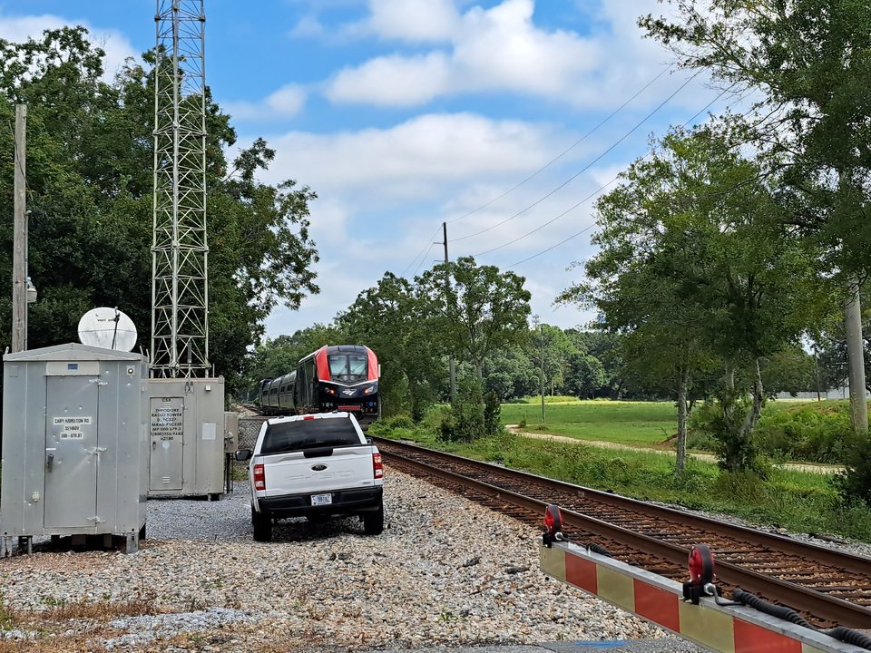 Man and woman in vehicle killed in crash with Amtrak train in Mobile  Man and woman in vehicle killed in crash with Amtrak train in Mobile